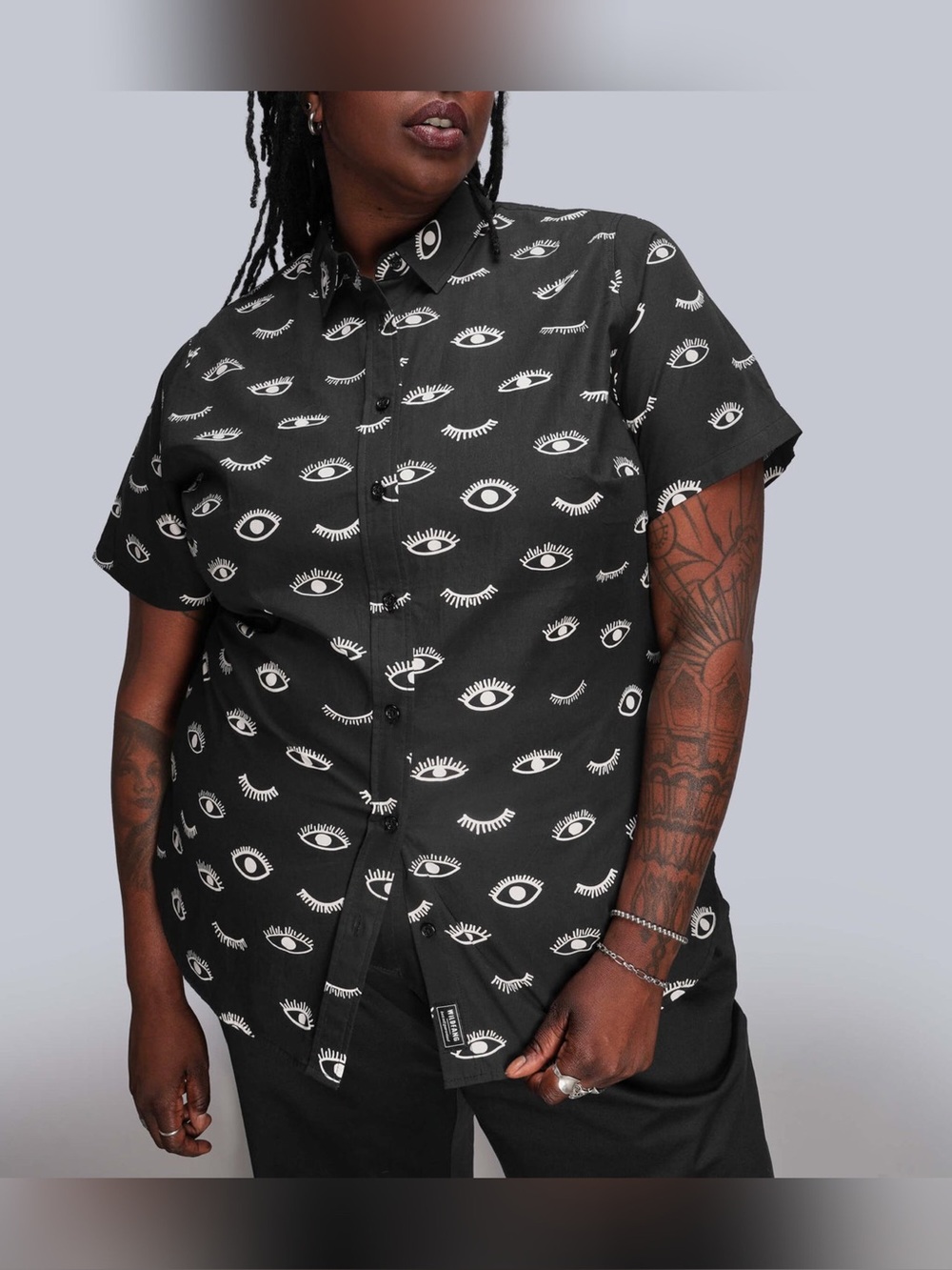 Wildfang THE ESSENTIAL BUTTON UP Short-Sleeve Black Eye-Print Size 3X - Picture 1 of 11